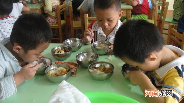 幼儿园第一天不哭不闹，不料暴风雨在后面，建议提前做好这些准备