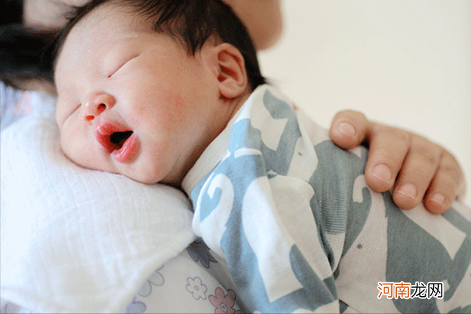 宝宝爱哭闹，花式哭泣中隐藏不同“暗语”，爸妈读懂带娃更轻松