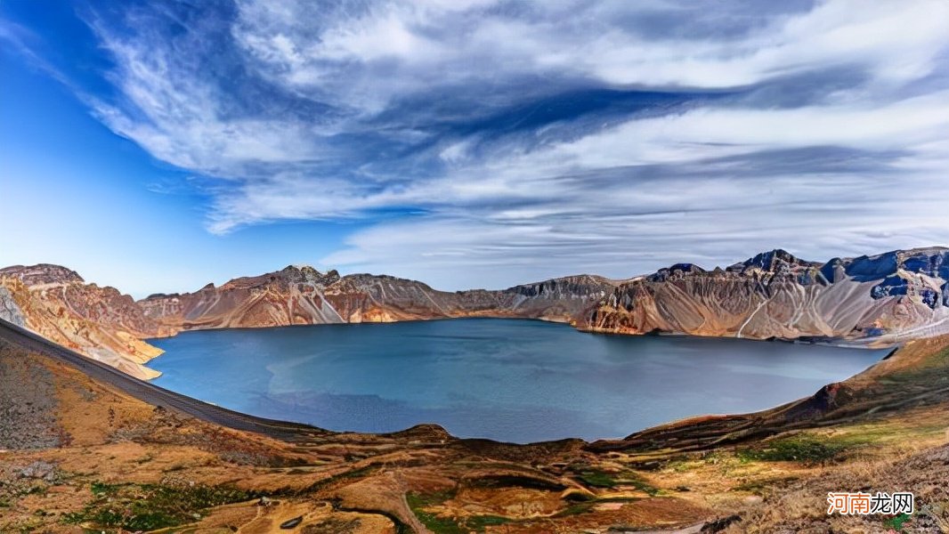 世界上最大的火山湖泊是哪个 世界上最高的火山湖