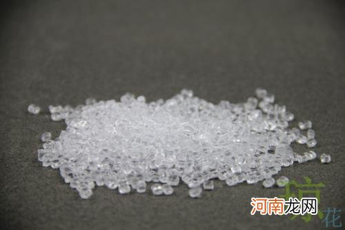 快餐塑料盒可以放微波炉加热么 塑料盒可以用微波炉加热么