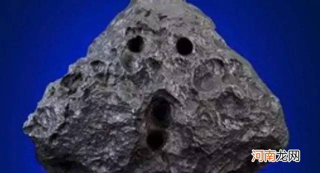 什么方法最有效的鉴别陨石 最直接鉴定陨石的方法