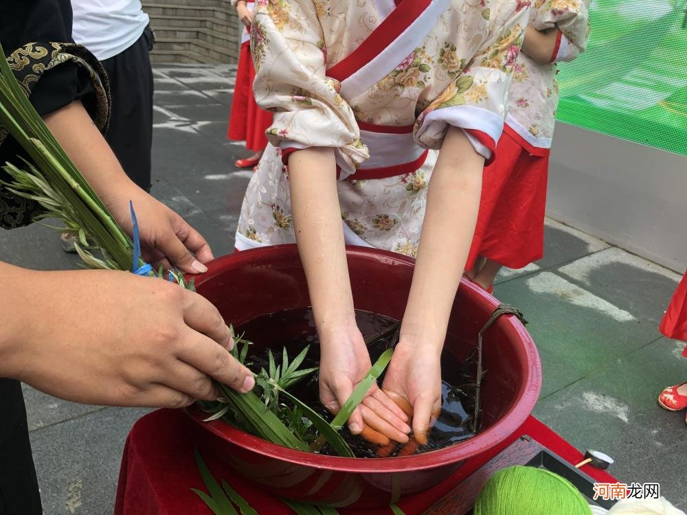 端午节的由来和风俗简介 过端午节的风俗有哪些