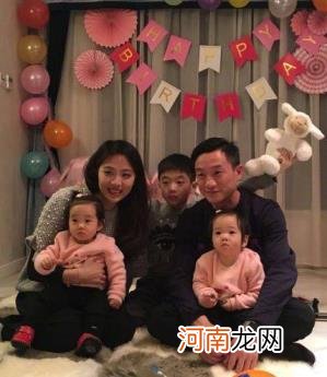 杨威晒与儿子8年前后对比照是怎么回事，关于杨威儿子照片的新消息。