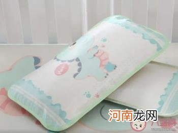 1岁以下宝宝需要枕枕头吗 多大的宝宝才需要枕枕头