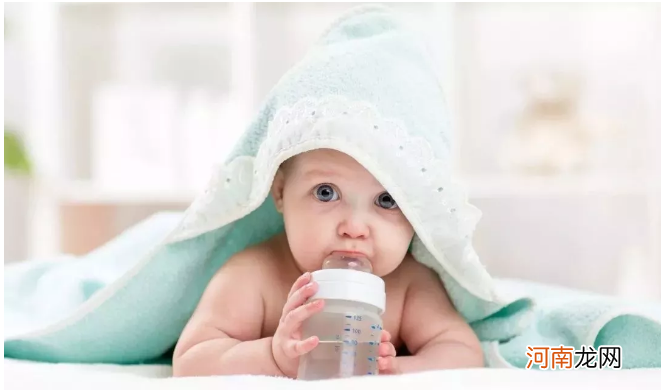 新生儿需要喝白开水吗？正确饮水方法是这样，宝妈早知道早受益