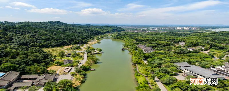 幕阜山海拔多少米