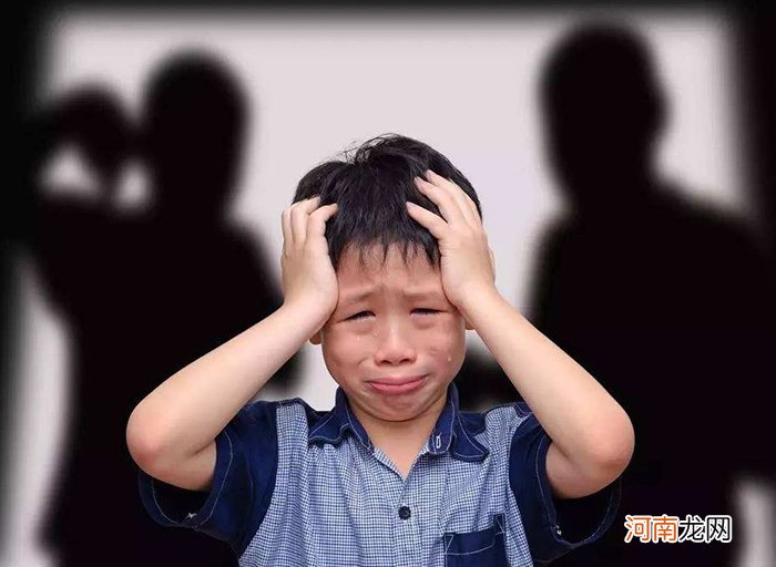 孩子不需要自尊心？宝妈当众训娃，孩子“崩溃”大哭