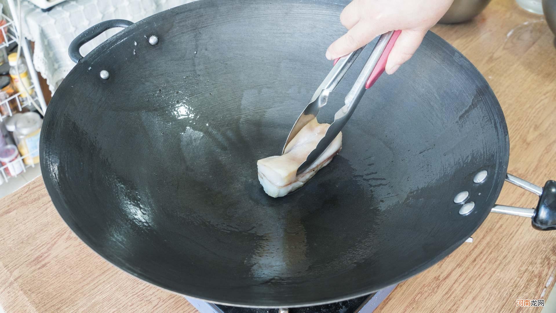 不锈钢锅如何开锅不粘 不锈钢锅开锅的正确方法不粘锅