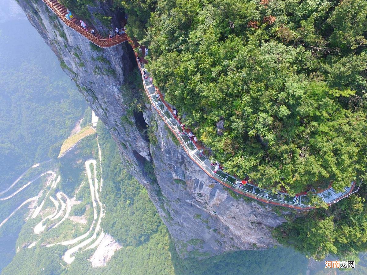 玻璃栈道建设施工报价 玻璃栈道造价多少钱一平方