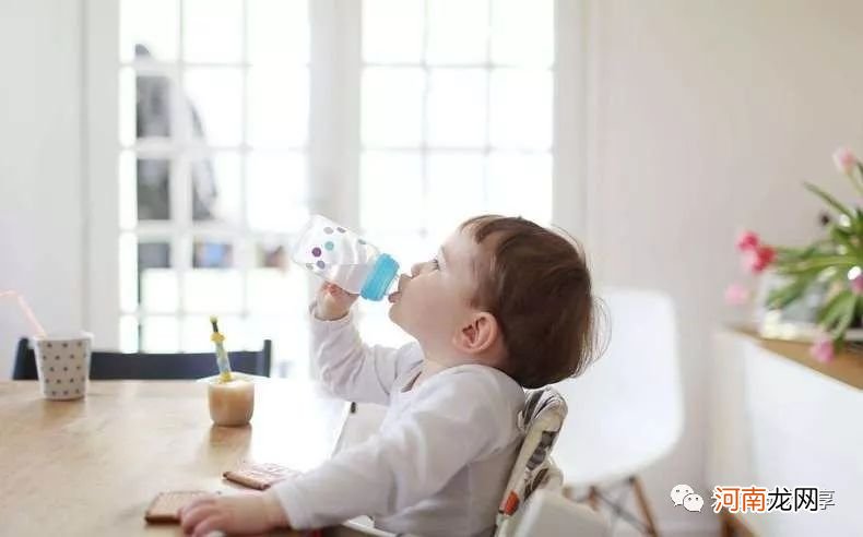 孩子一天喝多少水，你的做法可能是错的！
