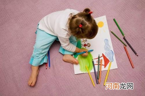 小学生作文《怀孕》火了：这孩子脑子里装的是啥？