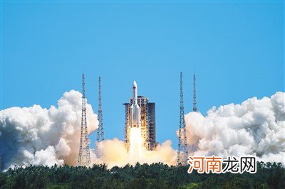 向往星辰大海又观照内心世界