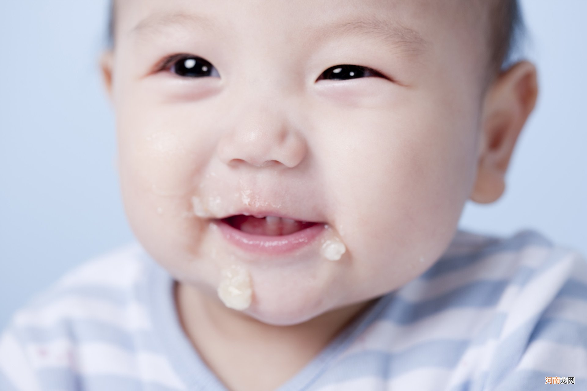 宝宝添加辅食需避开3个“坑”，牢记3个原则，宝宝发育好智商高