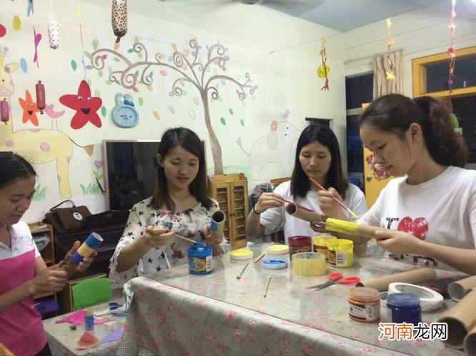 幼儿园老师：知道家长工作忙，可已经延时放学了，麻烦准时接孩子