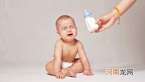初生婴儿不吃奶怎么办 新生儿一直不吃奶的原因