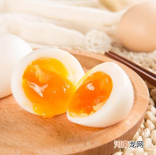 协和教授于康说：有三类鸡蛋不能吃，不仅没营养，还容易让人生病！