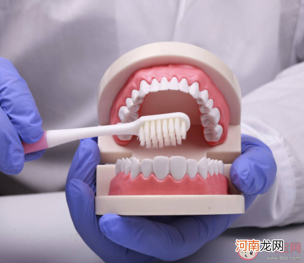刷牙|好好刷牙能让牙变白吗 美白牙膏可以让牙齿变白吗