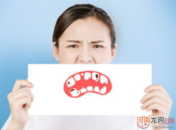吃东西|吃东西老塞牙是牙龈要萎缩了吗 牙龈退缩的防治