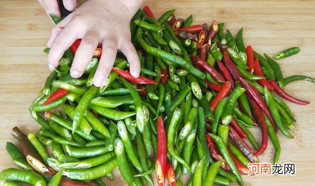 腌辣椒的家常做法分享 辣椒的腌制方法
