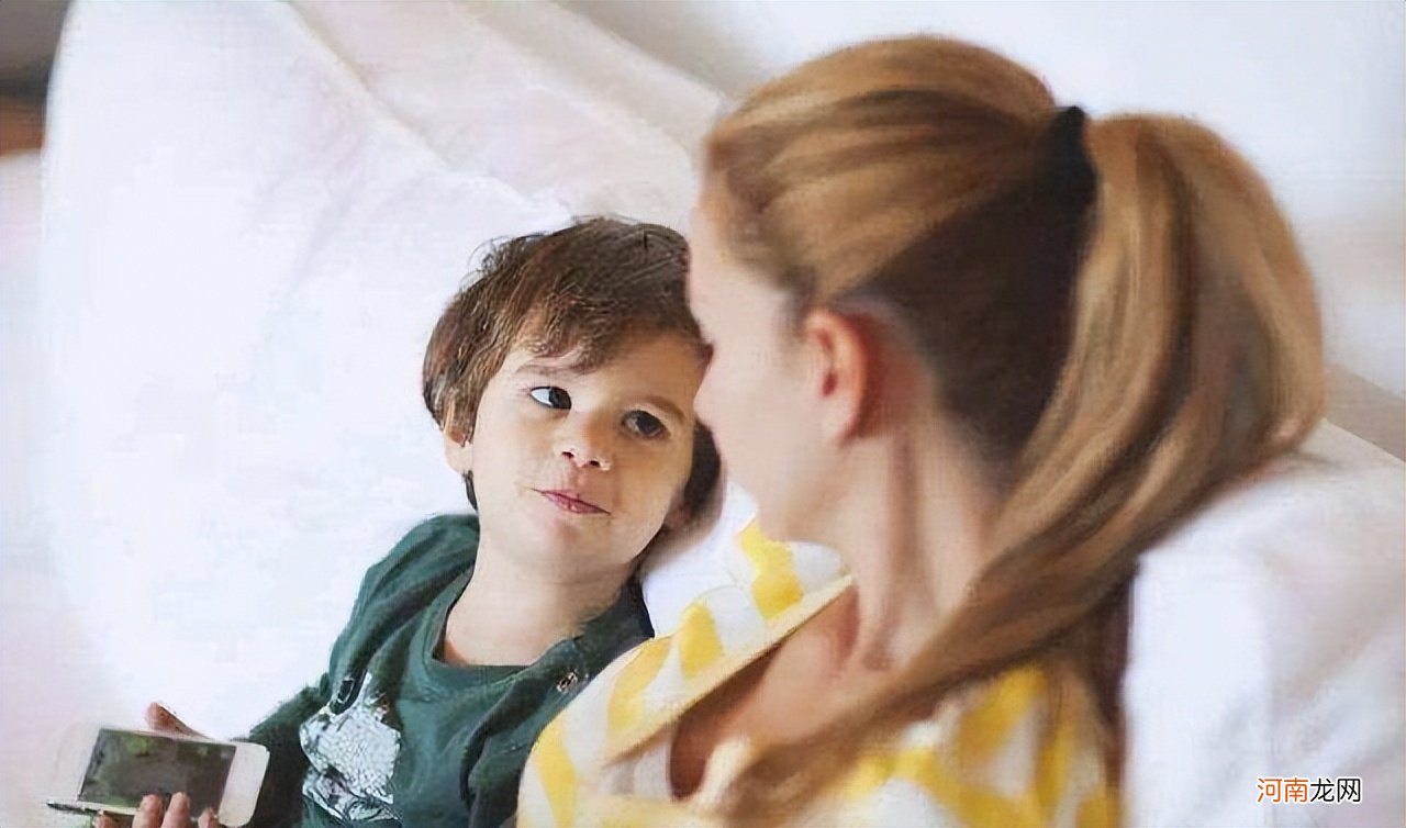 为啥娃被“吼”后不记仇，反而求抱抱？知道真相，你就不舍得吼了