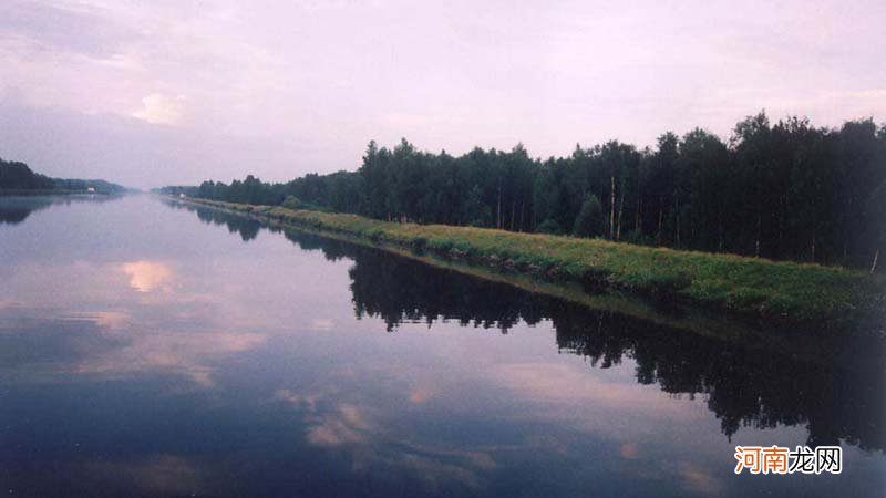 伏尔加河的特点是什么