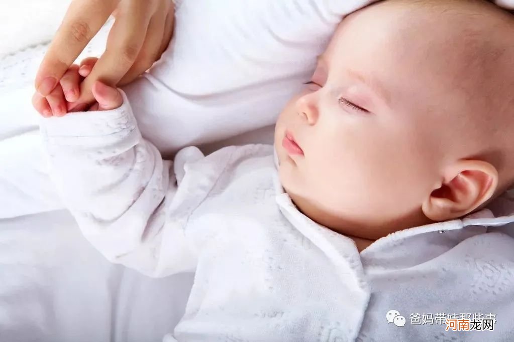 孩子晚睡的三大危害远超你想象，你家孩子每天几点睡？