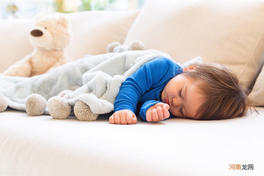 李玫瑾：宝宝睡醒后有这3种表现，说明大脑发育快，将来智商很高