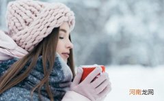 冬天衣服越多越暖和吗 冬天是衣服穿的越多越暖和吗