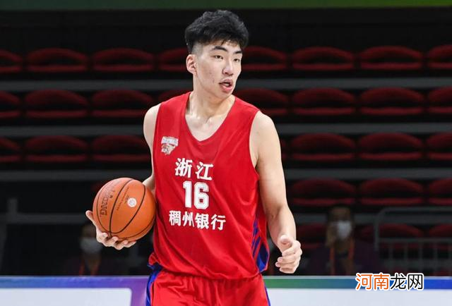 中国篮坛最高的十大球员 中国篮球运动员前十名