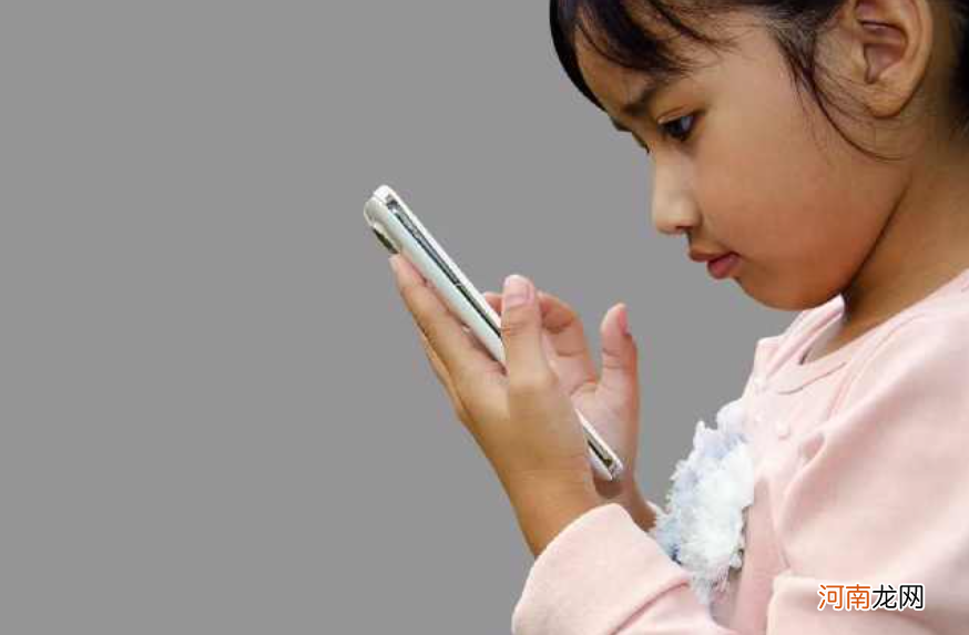 哈佛研究表明：有手机和没手机的孩子，这四点差距明显