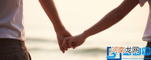 给女朋友取个暖心昵称英文的有哪些 给女朋友取个暖心昵称英文