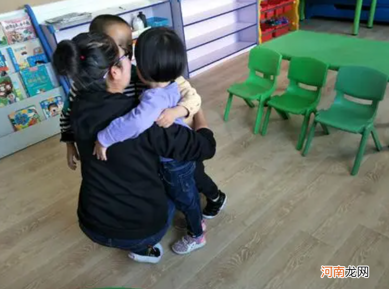 幼儿超前教育有危害，孩子教育家长要重视，不要全推给老师