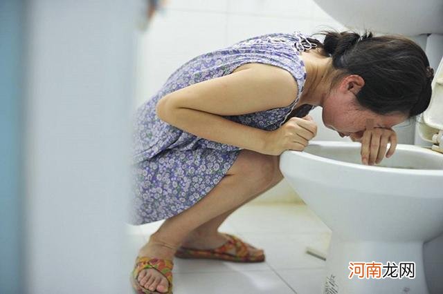 孕期“吃啥吐啥”，准妈妈苦不堪言？缓解孕吐小妙招，拿走尝试下