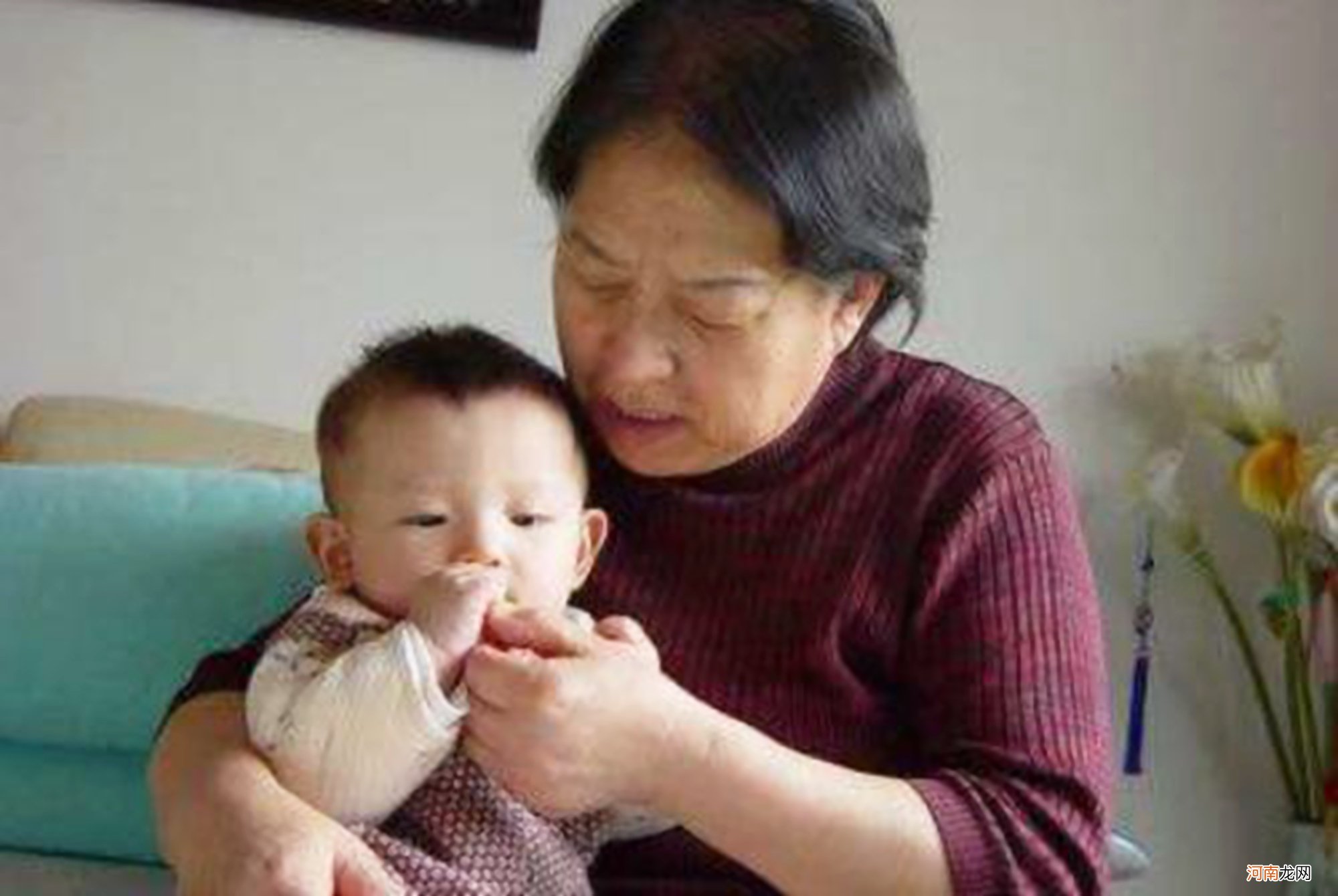 “吃的什么，给我尝口”，家长逗娃要有底线，孩子也需要被尊重