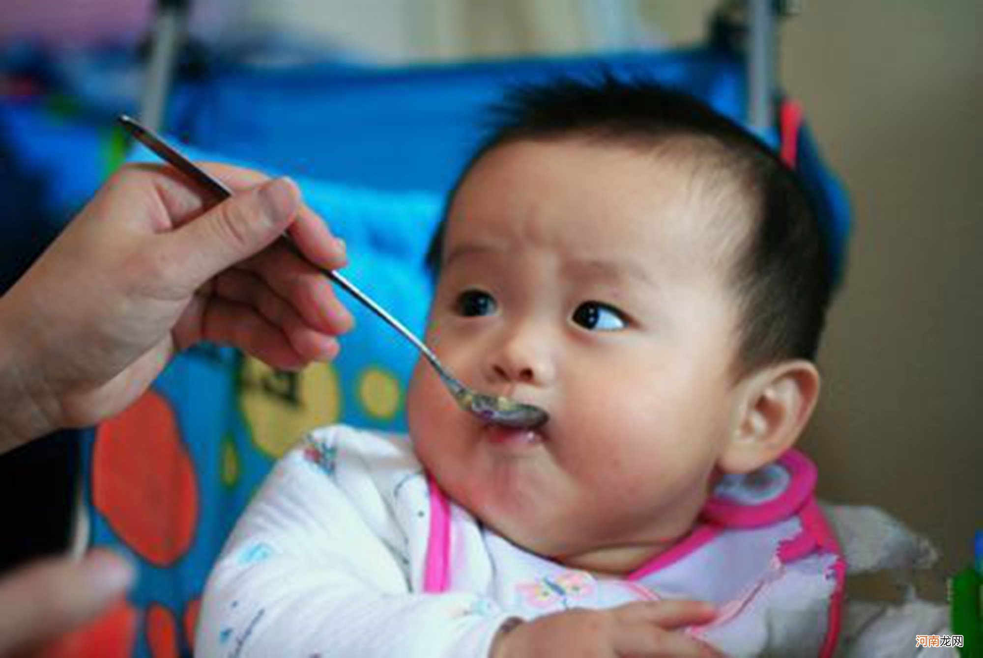 “吃的什么，给我尝口”，家长逗娃要有底线，孩子也需要被尊重