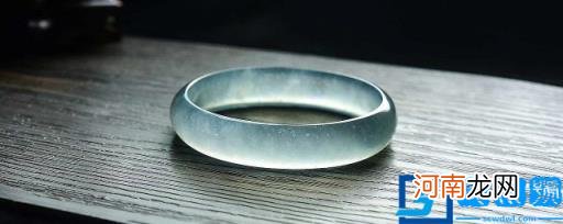 带翡翠手镯需要注意些什么 翡翠手镯有什么讲究