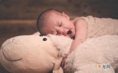 需牢记的技巧调整宝宝睡眠时间 宝宝黑白颠倒怎么办