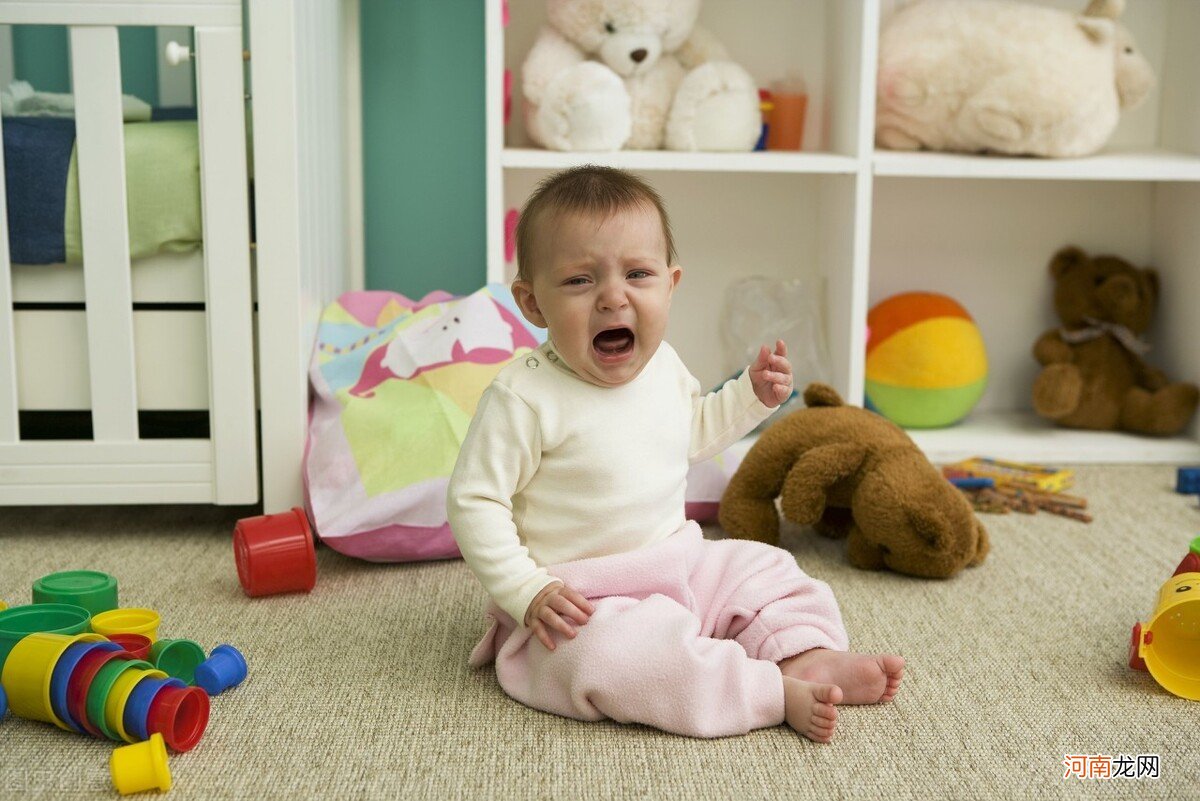 “可怕的2岁”说来就来！宝宝打滚撒泼、乱发脾气究竟为了啥？