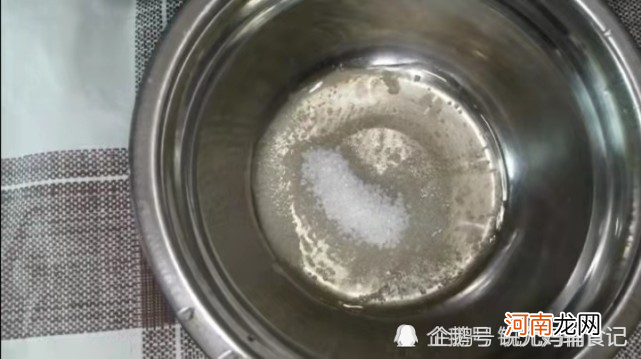 天气寒冷，给宝宝做双皮奶，没想到原来这么简单，一次成功