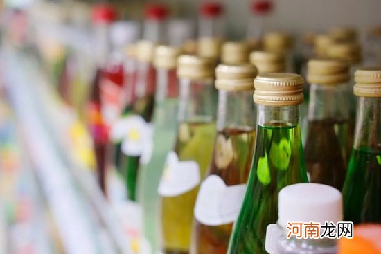 对比了30款主流饮料，超五成使用化学防腐剂，可口可乐还在配方上区别对待！