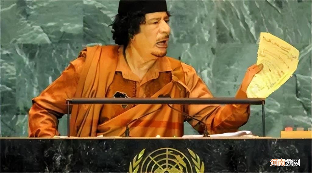 卡扎菲死得有多惨视频 卡扎菲是哪个国家里的