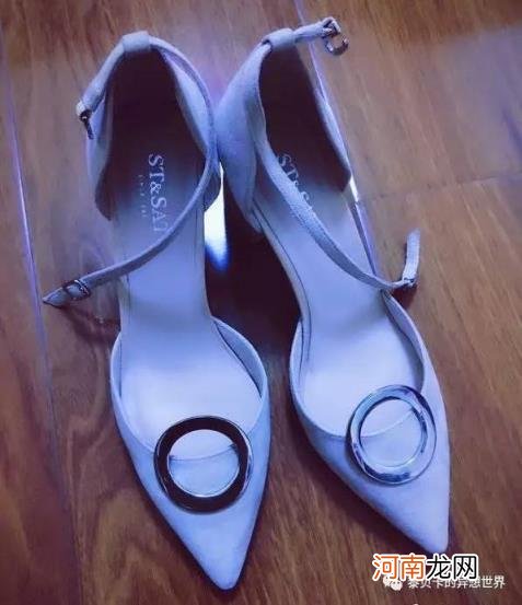 今年的爆款女鞋，适合夏天穿的爆款鞋？