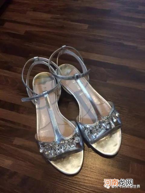 今年的爆款女鞋，适合夏天穿的爆款鞋？