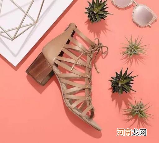今年的爆款女鞋，适合夏天穿的爆款鞋？