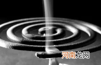 车里有蚊子怎么才能赶出去 睡车里点蚊香可以睡吗
