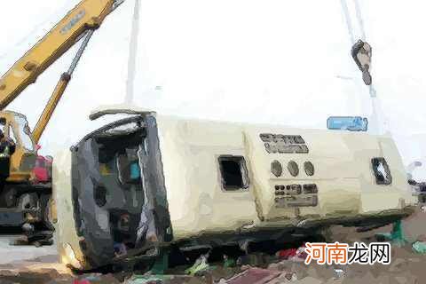 周公解梦翻车 周公解梦翻车了,人没事