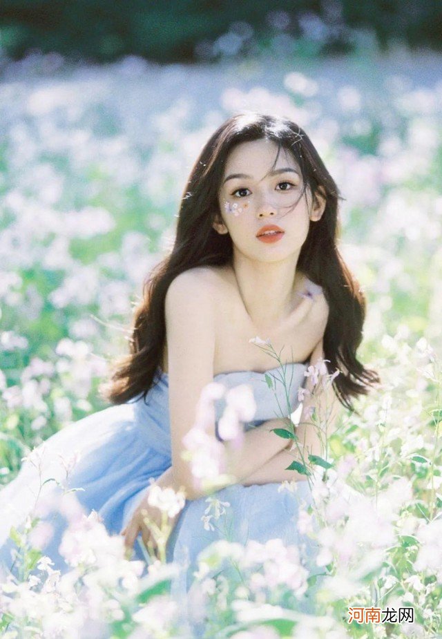 4款让发量翻倍的发型 女生头发少的发型图片