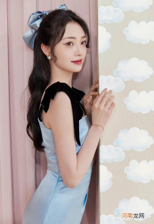 4款让发量翻倍的发型 女生头发少的发型图片