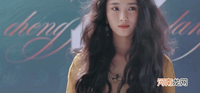 4款让发量翻倍的发型 女生头发少的发型图片