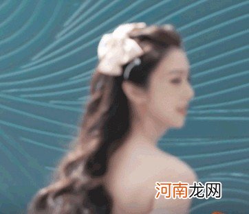 4款让发量翻倍的发型 女生头发少的发型图片